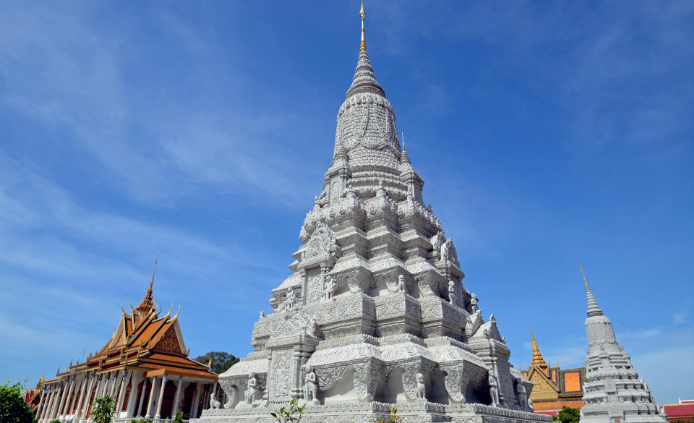 /fileservice/images/location_images/Phnom-Penh---Silver-Pagoda---SS.jpg-1d0a1.jpg