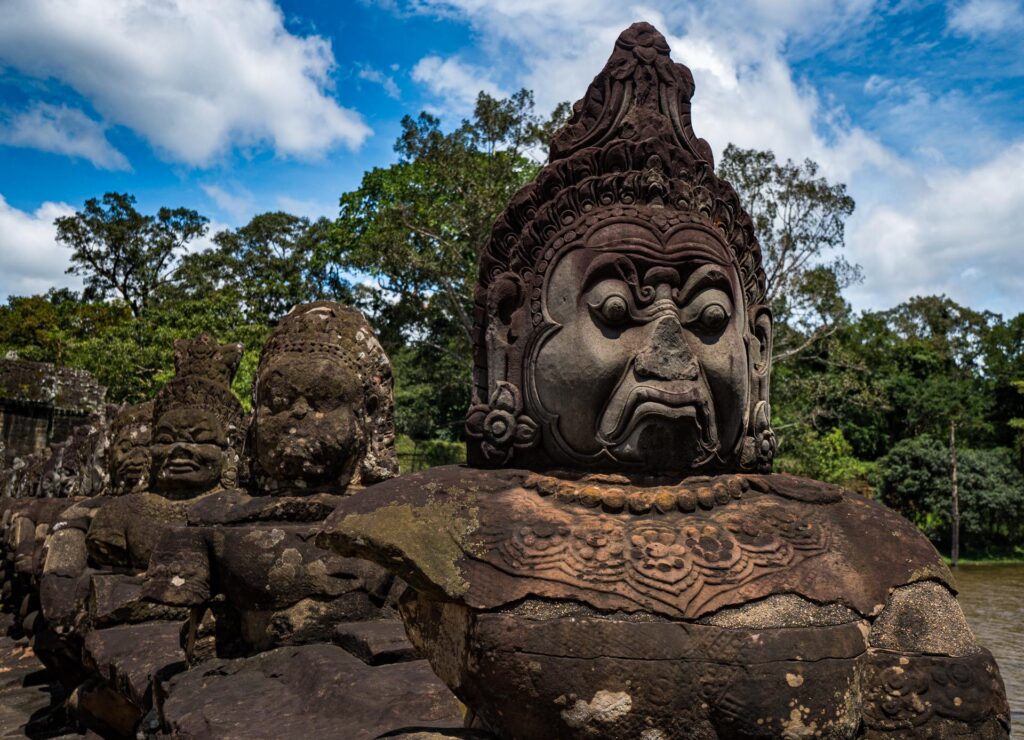 Angkor Tom - Gate Faces -fareast247
